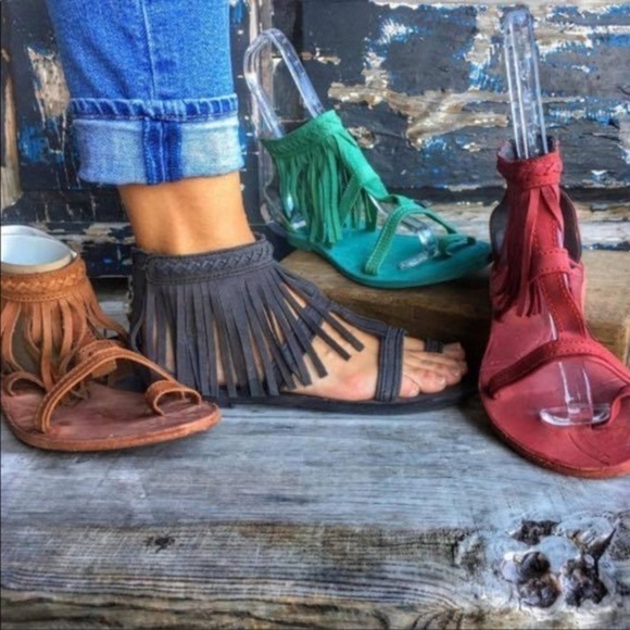 Liberty Black Vegas Fringe Sandals - 7.5 - Picture 5 of 5